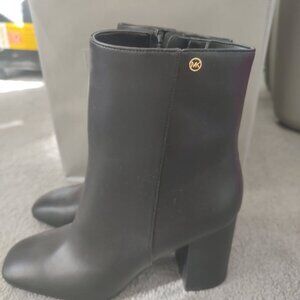 NEW Michael Kors Booties Sz. 7 Never Worn